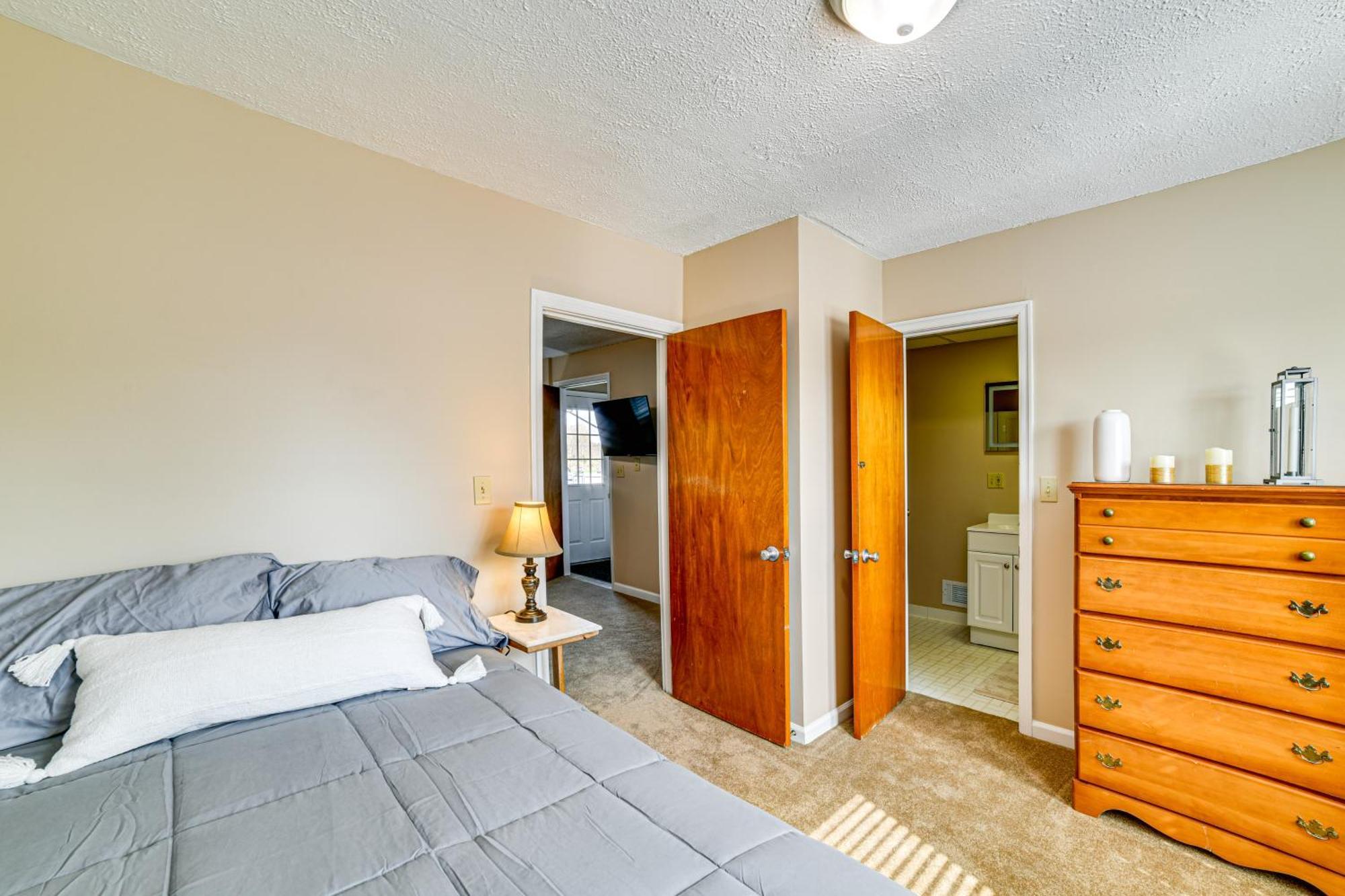 Less Than 2 Mi To Suny Cortland Unit With Private Parking 외부 사진